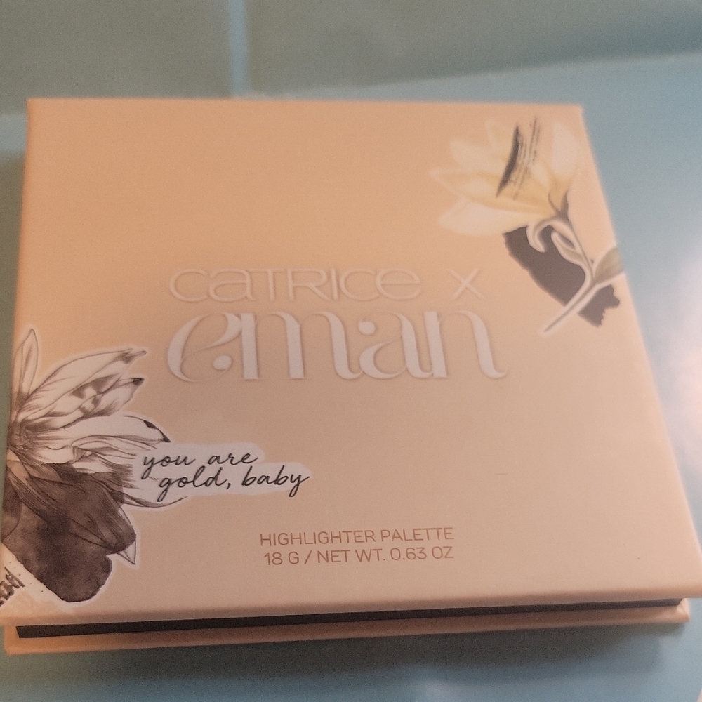 Catrice x Eman Highlighter Palette